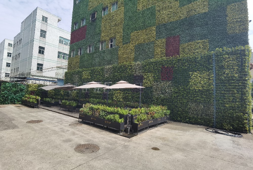 高巨创新工厂垂直绿化植物墙